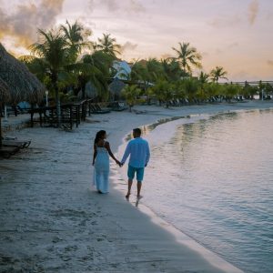 Antigua: Caribbean Island Lovers